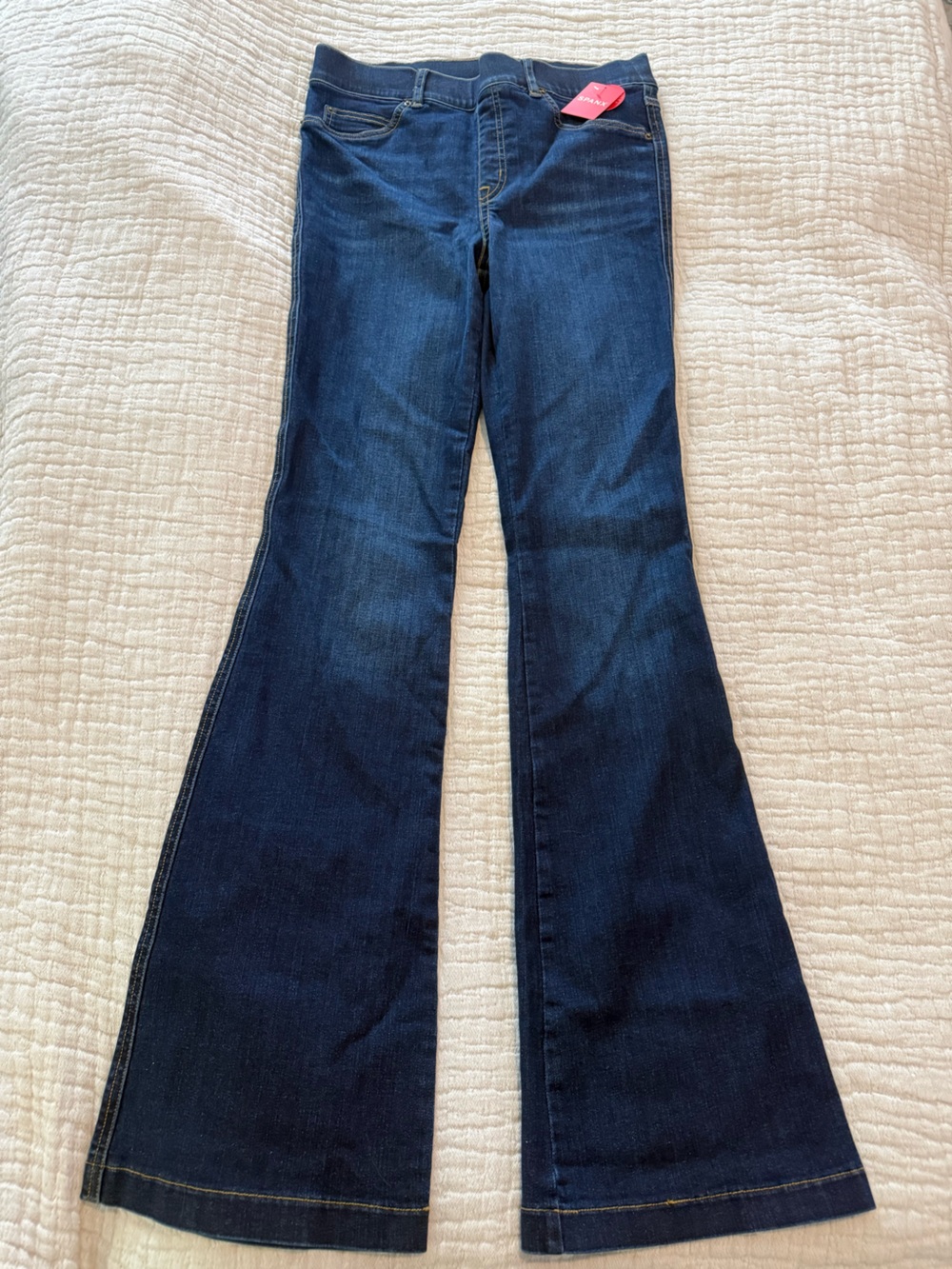 Spanx Women’s Dark Blue Flare Jeans NWT 0800